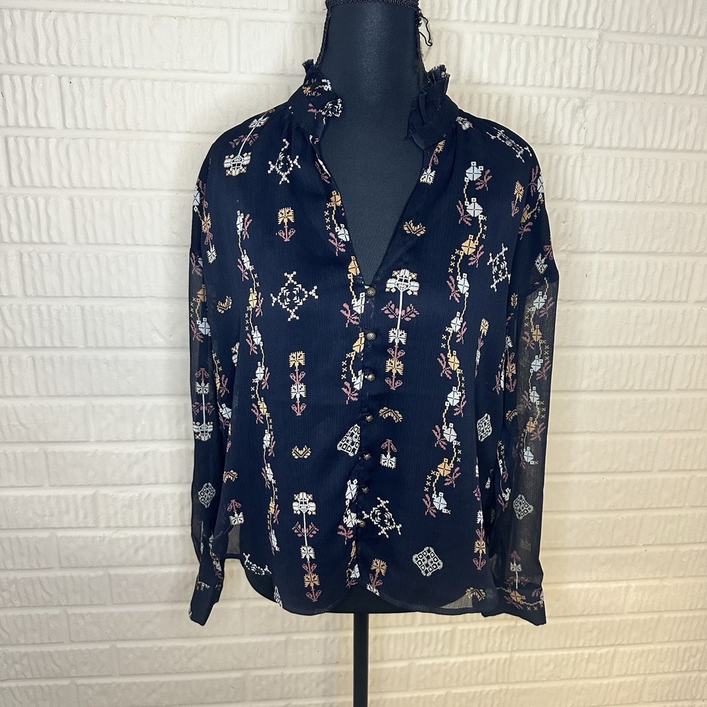Anthropologie Pilcro Aztec Motif Blouse Button Up V Neck Size M‎ Petite Sheer